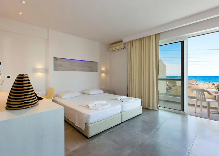 Lejlighedshotel Dimitrios Village 4*