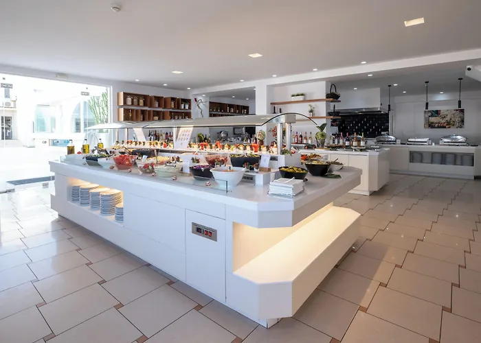 Lejlighedshotel Dimitrios Village 4*