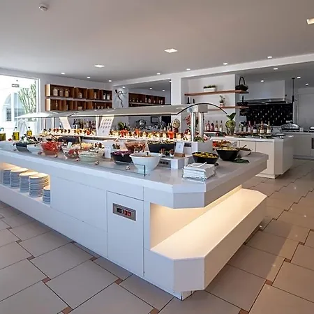Dimitrios Village Aparthotel Rethymno (Crete)