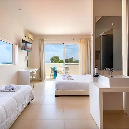 Dimitrios Village Aparthotel 4*