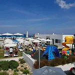 Ξενοδοχείο με διαμερίσματα Dimitrios Village